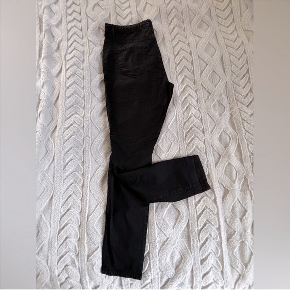 Fashion Nova Black Ripped Skinny Jeans - Picture 2 of 6